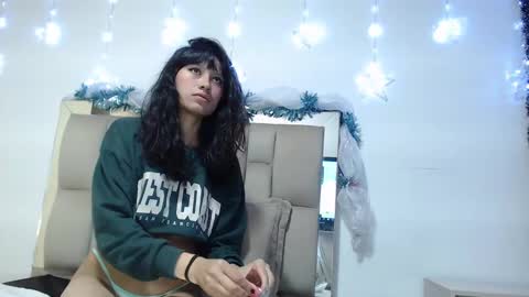 carla_77 online show from November 29, 12:42 pm