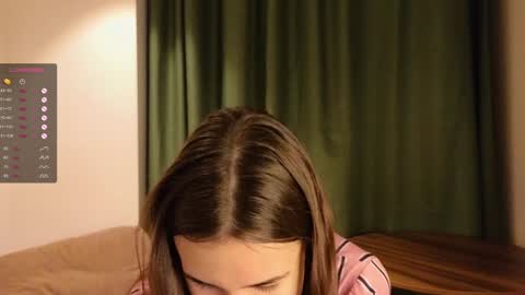 sweet Alice  horny Emelie   online show from November 14, 3:46 pm