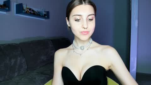 Seductress Cassia  FINDOM AND SADISM  NO NUDE online show from November 23, 7:24 pm