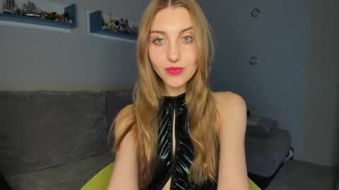 Seductress Cassia  FINDOM AND SADISM  NO NUDE online show from December 3, 6:46 pm