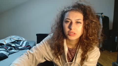 Stephanieblisss online show from January 6, 11:24 am