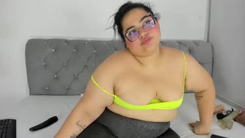 chantalbbw23 online show from November 30, 1:01 am