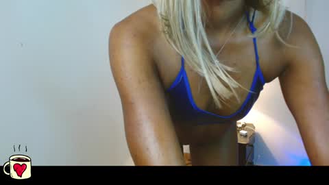 charis_hill online show from November 25, 10:37 pm