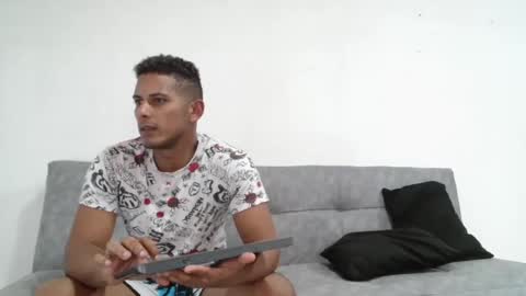 chris_dick23 online show from January 19, 5:57 pm