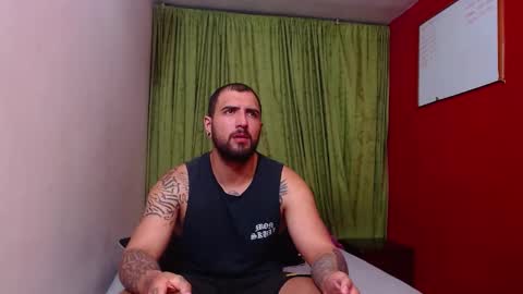 chriss_james online show from November 29, 5:10 am