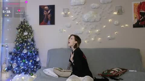 christy memeow online show from December 16, 3:16 pm