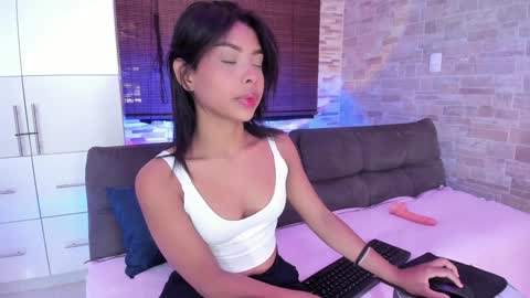 cinnamon_kyla online show from January 12, 6:23 pm