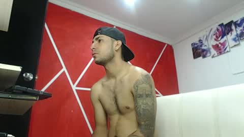 colton_lust_ online show from November 21, 12:32 pm