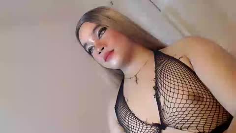 Hot Ayisha online show from November 24, 2:37 am