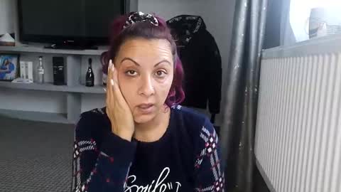 crazybrenda89 online show from January 2, 7:37 am