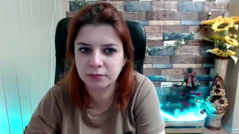 crazyfox_ online show from December 11, 7:08 am