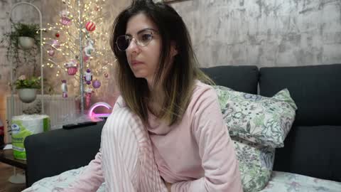 crissy_love online show from December 19, 6:59 am