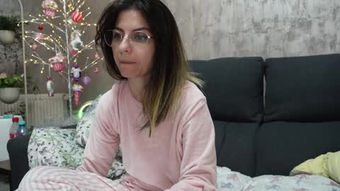 crissy_love online show from December 20, 10:15 pm