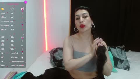 Cristina online show from December 9, 2:18 am