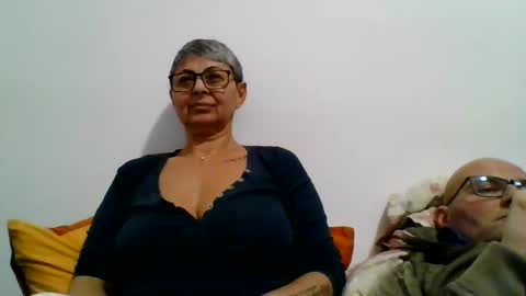 couple online show from September 27, 1:24 am