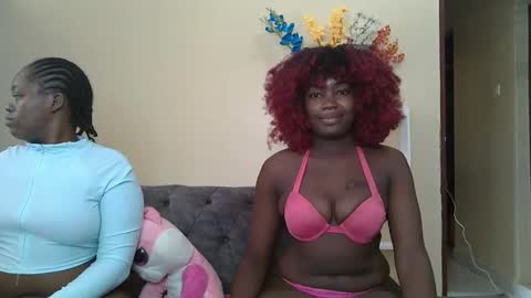 curvyebony1 online show from December 2, 4:58 am