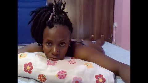 cute_lizah online show from January 5, 5:00 pm