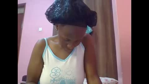 cute_lizah online show from December 3, 8:12 am