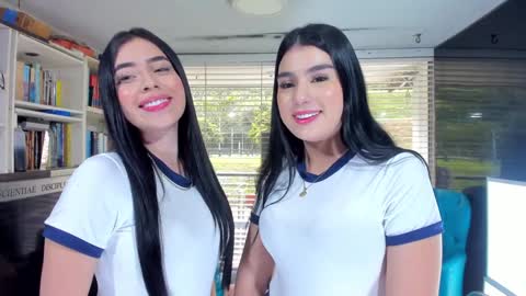 WANNA SEE MORE OF TWINS              online show from December 18, 5:18 pm