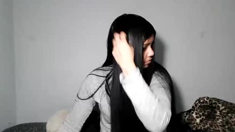 cutesalomee online show from December 24, 2:11 am