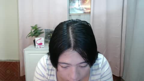 cutie_asianwoman online show from December 17, 8:43 pm