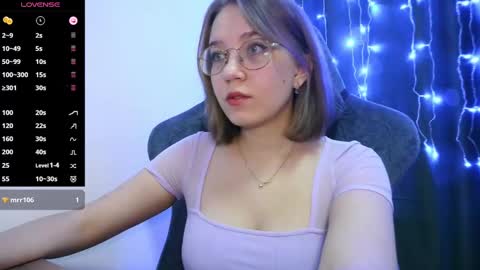 cutie_vikkie online show from November 23, 8:12 am