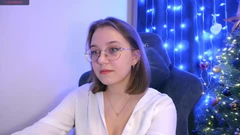 cutie_vikkie online show from December 28, 6:38 pm