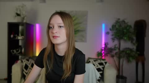 daisy_dash online show from January 7, 9:23 am