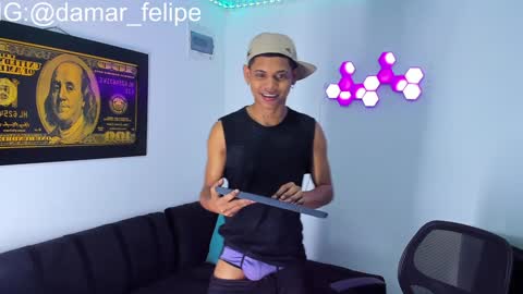 damar_felipe online show from November 17, 11:05 am