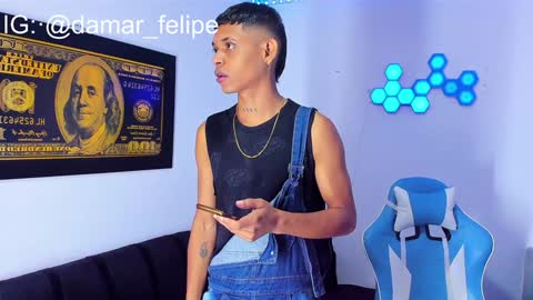 damar_felipe online show from December 18, 7:09 am