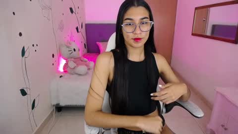 dana_paula online show from December 18, 11:32 am