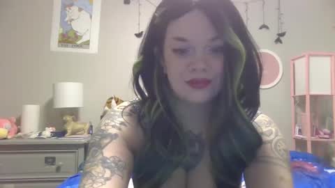 danidesiire online show from November 19, 1:59 am