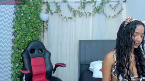 daniela_babe online show from December 21, 7:35 pm