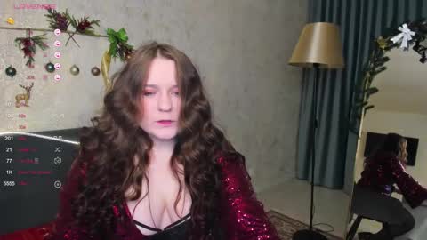 darcy_meow online show from December 12, 9:32 am