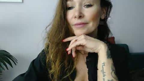 delilah_sweet online show from November 12, 4:37 pm