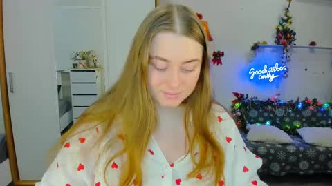 Sophie online show from December 2, 2:37 am