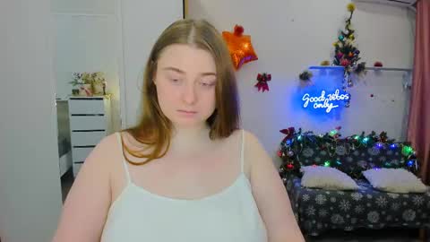 Sophie online show from December 4, 5:44 am