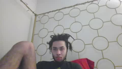 lightskinthot online show from January 4, 11:17 am