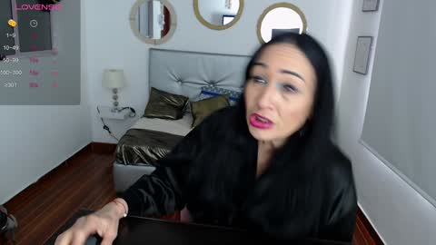 diosa_divina_ online show from November 12, 5:08 pm