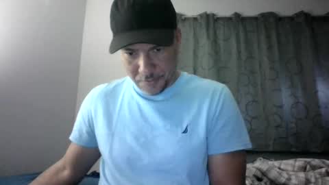 luis online show from December 19, 2:40 am