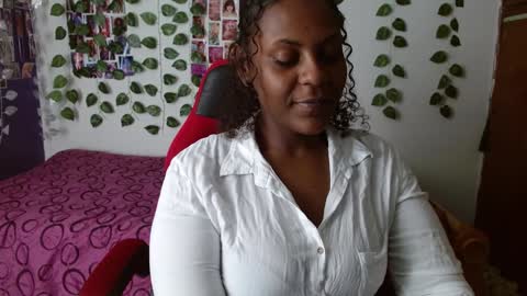 dulce_banks_ online show from December 2, 4:48 pm