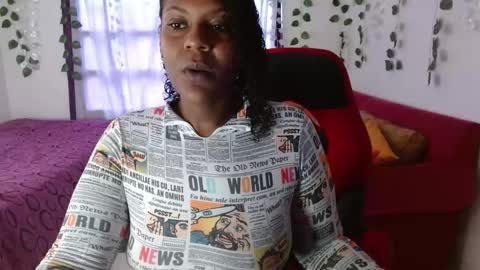 dulce_banks_ online show from January 3, 12:55 pm