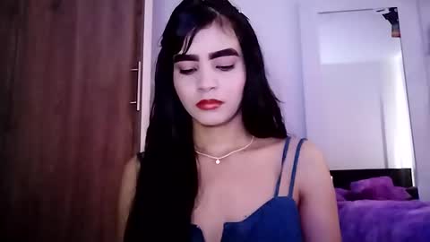 dulce_lucero online show from December 29, 3:06 pm