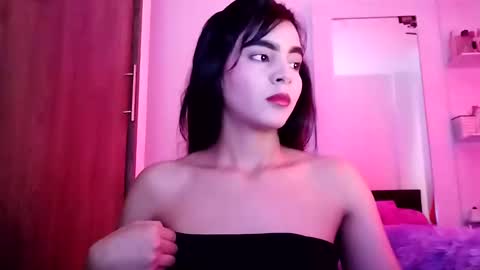 dulce_lucero online show from January 19, 2:53 pm