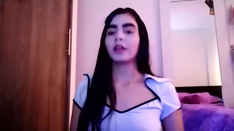 dulce_lucero online show from December 3, 6:14 pm