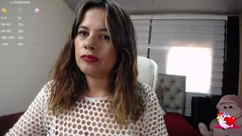 dulceferrer__ online show from December 12, 5:15 pm