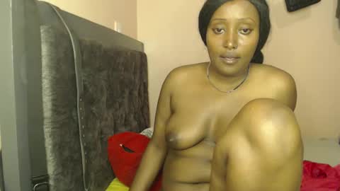 ebony_hairy online show from December 15, 5:04 pm