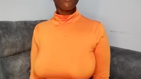 Ebony Melanie online show from November 27, 11:25 pm