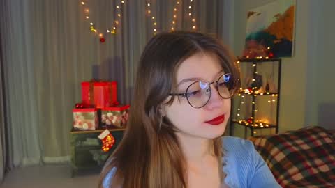 Im Sally  Im new here   lets meet online show from December 13, 3:09 am