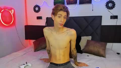 eliann_adam online show from December 4, 12:03 pm